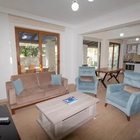 빌라 Prestij Amintas 4+1 Villa, Oezel Havuzlu, *