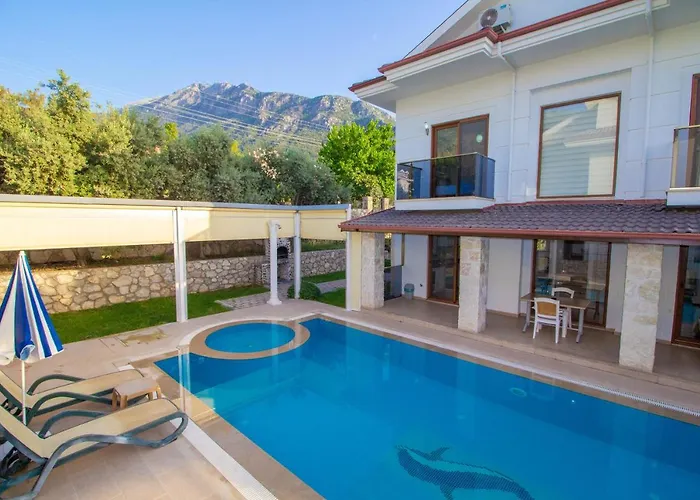 Prestij Amintas 4+1 Villa, Oezel Havuzlu, فتحية