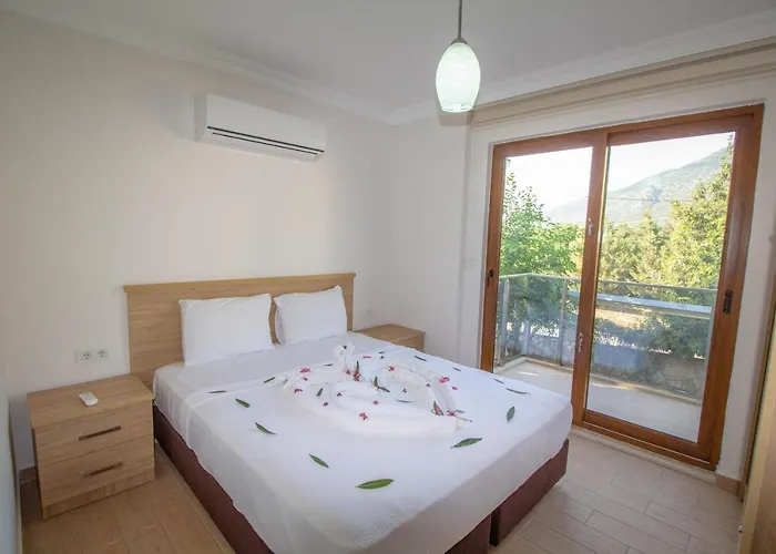 Prestij Amintas 4+1 Villa, Oezel Havuzlu, Willa
