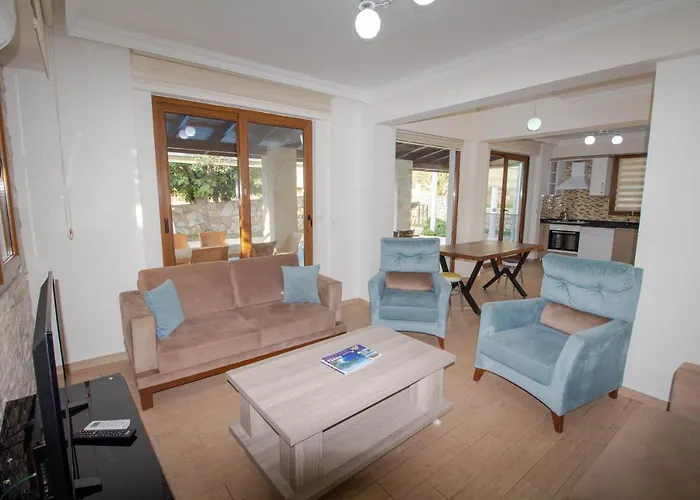 Willa Prestij Amintas 4+1 Villa, Oezel Havuzlu, *